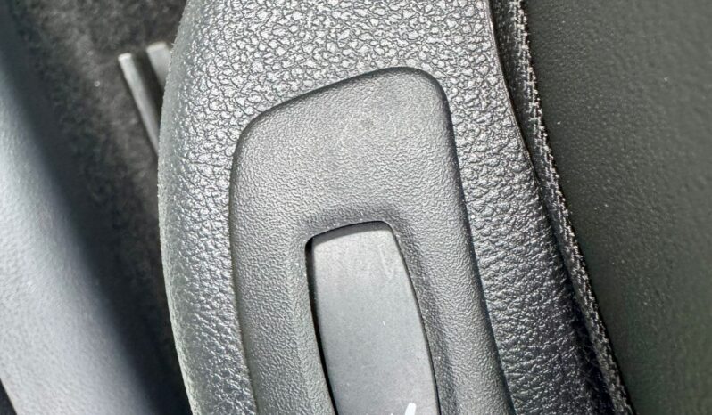 
								Renault Clio IV Energy dCi EDC Intens full									